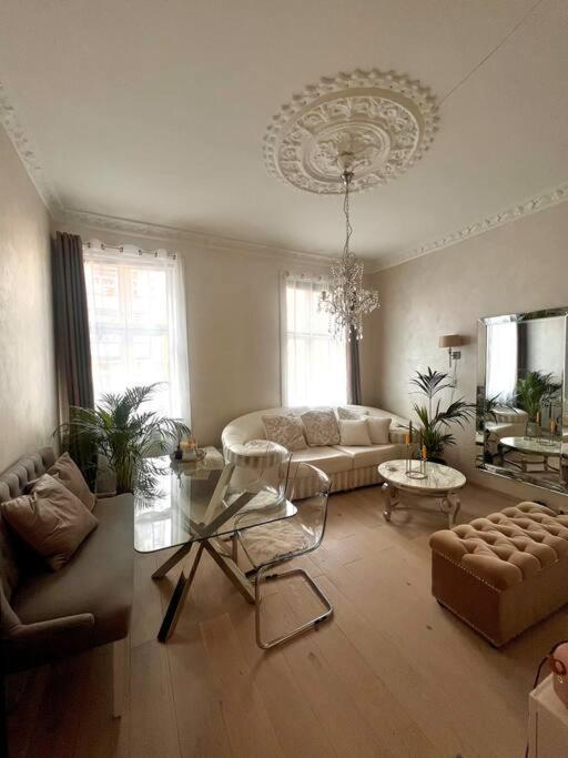 Royal Neighbourhood Elegant Flat In Central Oslo Zewnętrze zdjęcie